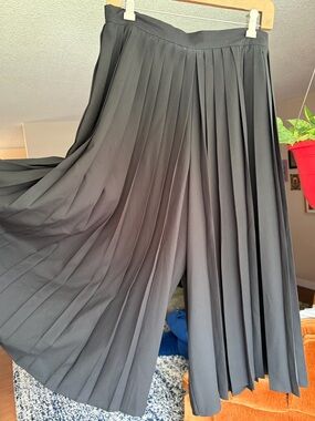 Vintage Black Pleated Culotte Wide Leg Pants